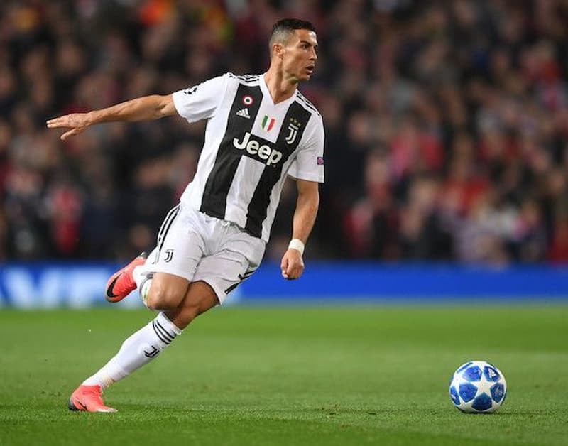 Cristiano Ronaldo là chân chạy cánh có tốc độ khá tốt